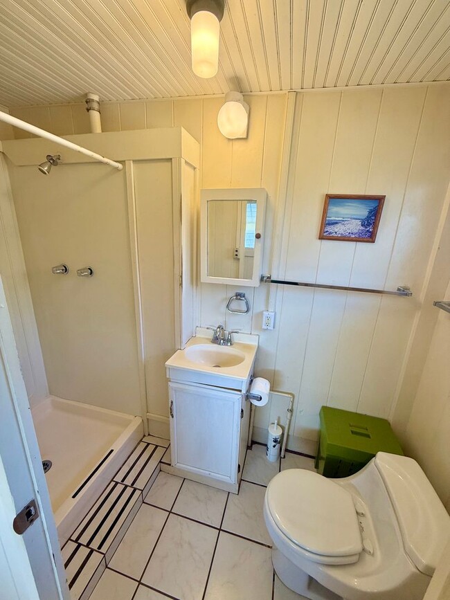 Building Photo - 133 Kumano Dr