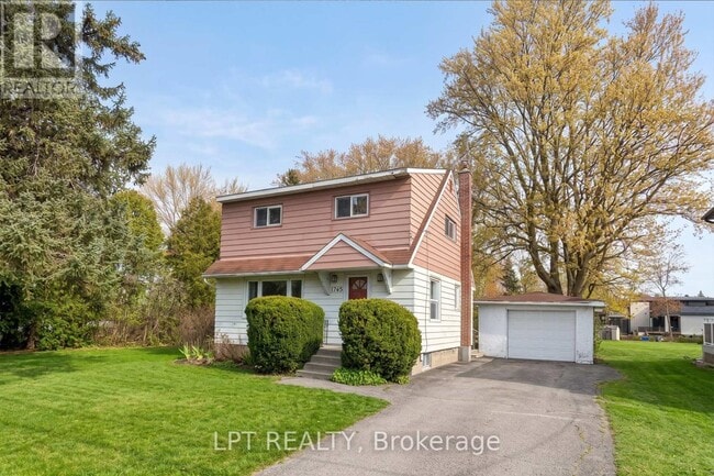 Building Photo - 1745 Ortona Ave
