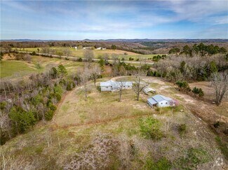 Building Photo - 6682 AR-125