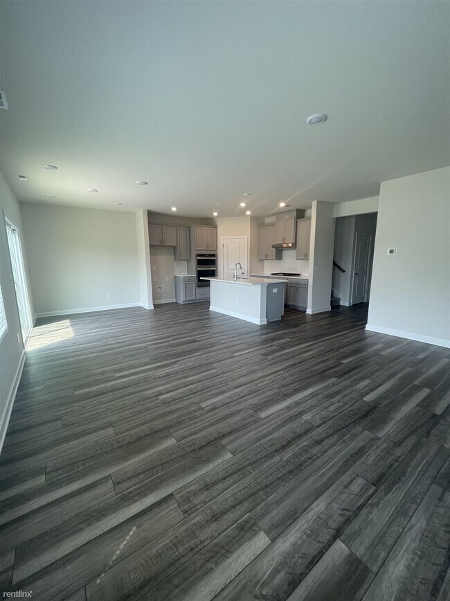 Foto del edificio - 5 br, 3 bath House - 12008 Camden Hurst Road