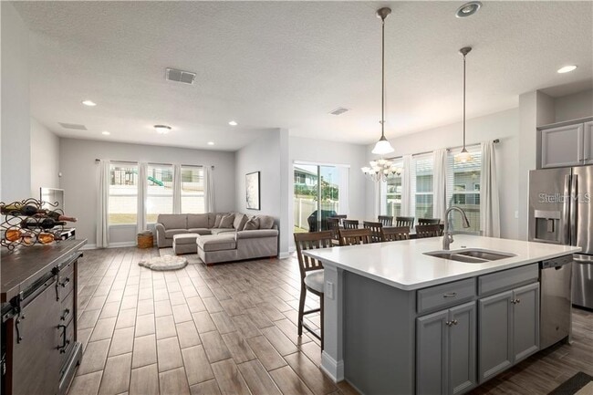 Building Photo - 17004 Gathering Pl Cir