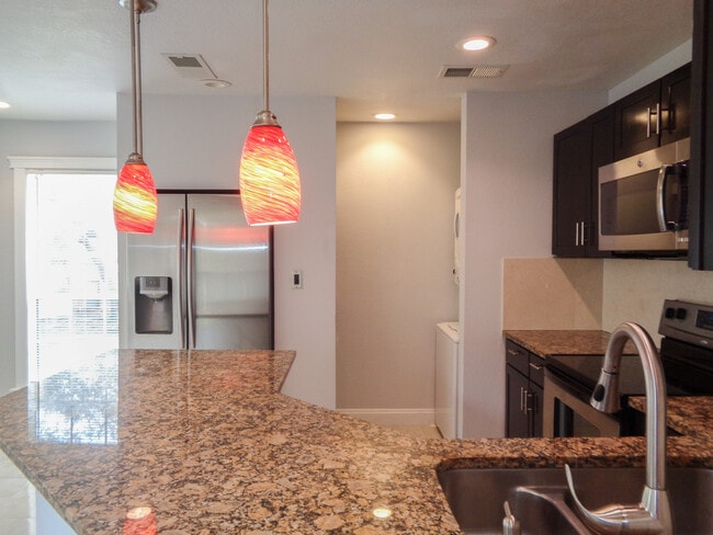 Foto del edificio - 8657 Fancy Finch Dr