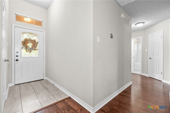 Foto del edificio - 2804 Bluejay Dr