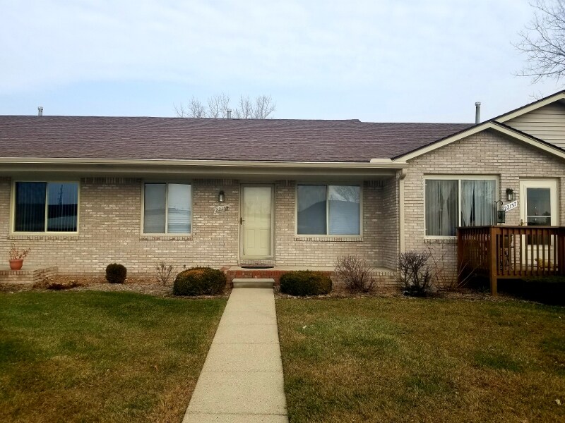 22155 Glenwood St, Clinton Township, MI 48035 Condo for Rent in