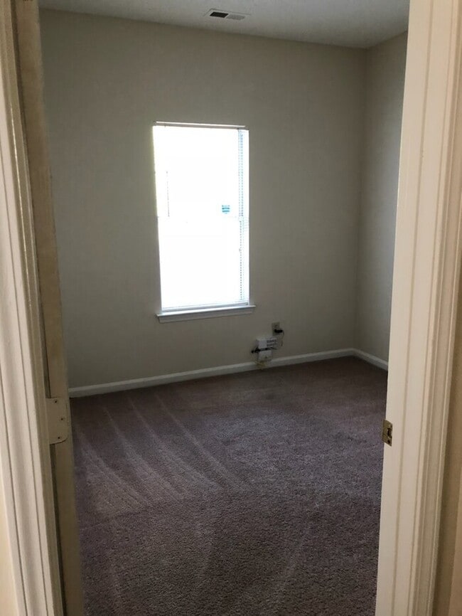 Building Photo - 3214 Westerwood Dr