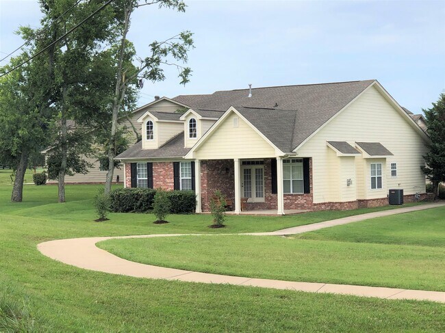 Foto del edificio - 247 Dobson Branch Ct