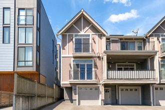 Building Photo - 1512 18th Ave