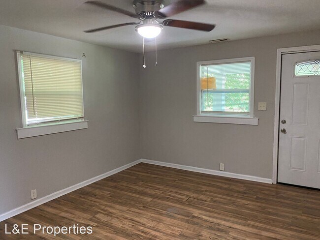 Foto del edificio - 2 br, 1 bath House - 324 Pryor St.