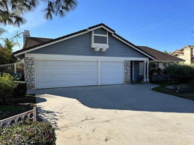 Building Photo - 213 Gracefield Way