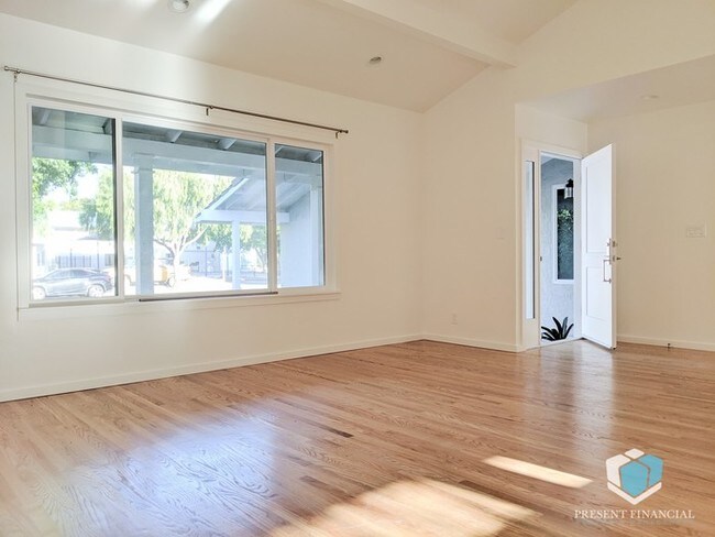 Building Photo - 1516 Condor Way