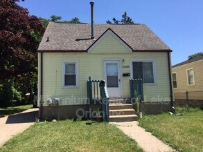 Building Photo - 21220 Waltham Rd