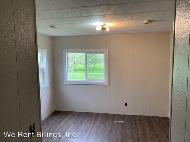 Building Photo - 3 br, 1.5 bath House - 3421 1/2 King Ave East