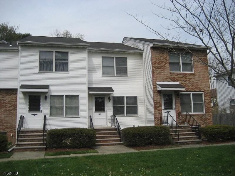 7 Emmett Ave, Perth Amboy, NJ 08861 Room for Rent in Perth Amboy, NJ