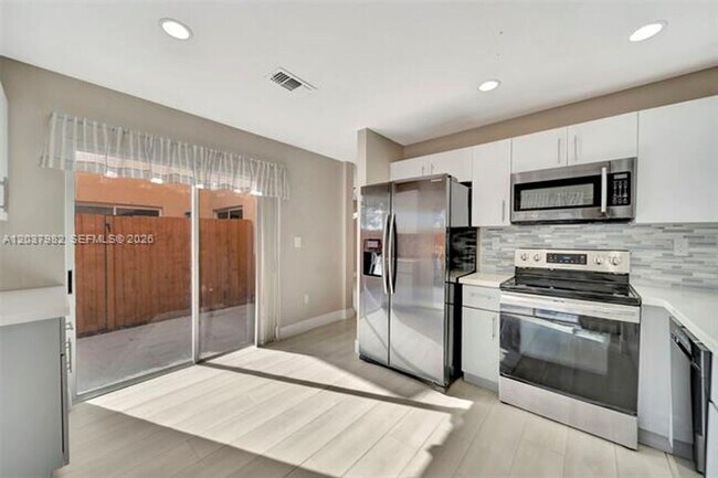 Foto del edificio - 3773 SW 153rd Ct