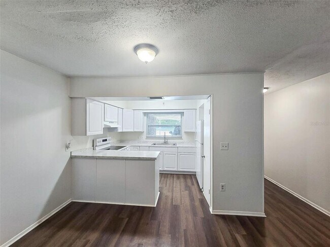 Building Photo - 5027 34th St W
