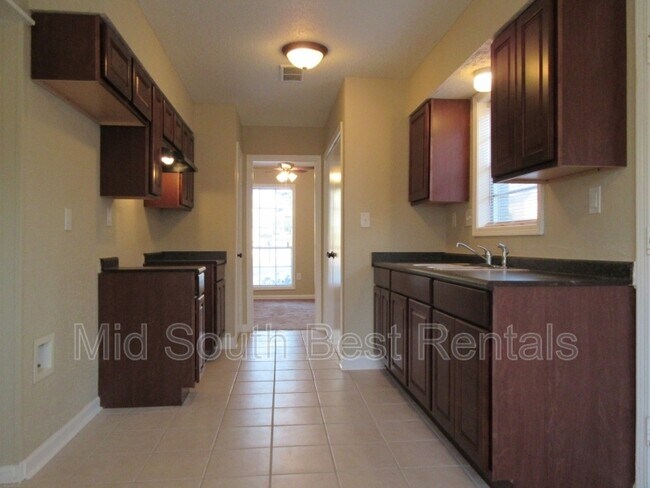 Foto del edificio - 3045 Morningview Dr