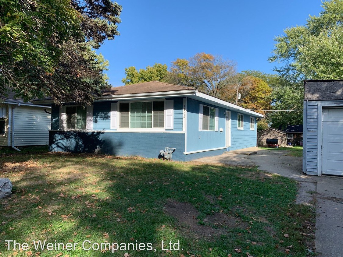 Foto principal - 3 br, 1.5 bath House - 1206 N. Linview