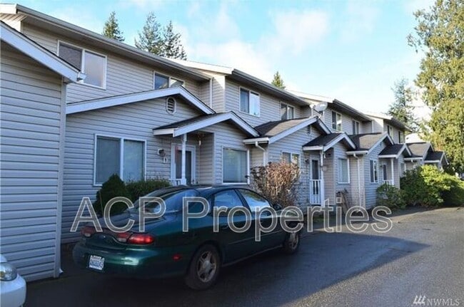 Building Photo - 710 Drayton St