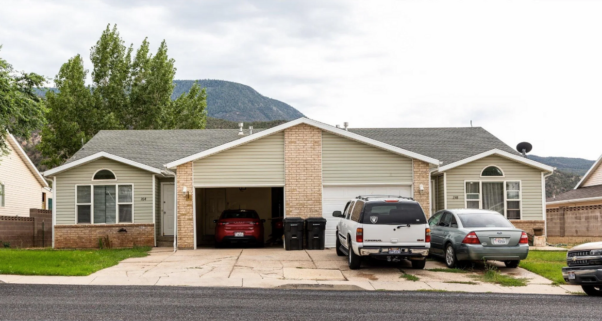 Primary Photo - 3 Bed 2 Bath Home in Cedar City