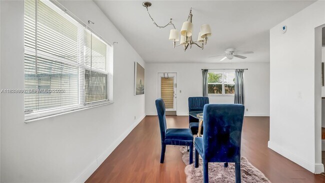 Foto del edificio - 703 Brittany Park