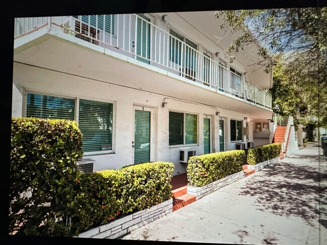 Estudio n.o 3 - 334 Washington Ave