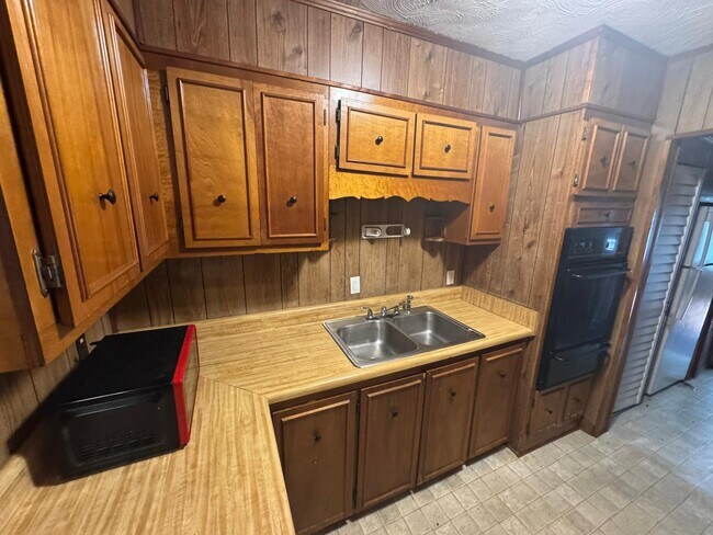 Foto del edificio - 3744 Greenway Pl