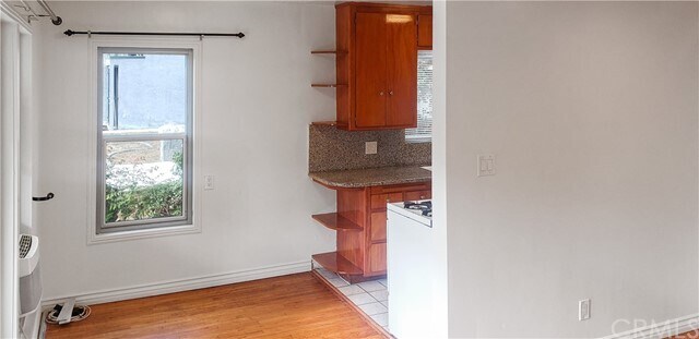 Building Photo - 445 Cedar Ave