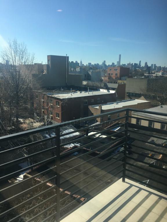Foto del edificio - 3516 Astoria Blvd