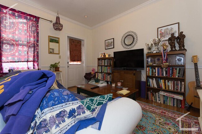 Foto del edificio - 4 Park Vale Ave