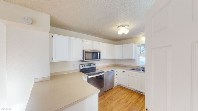 Foto del edificio - 2 br, 1.5 bath House - 2974 Warwick Loop