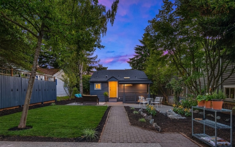 Photo - 4258 33rd Ave W (Seattle, WA)