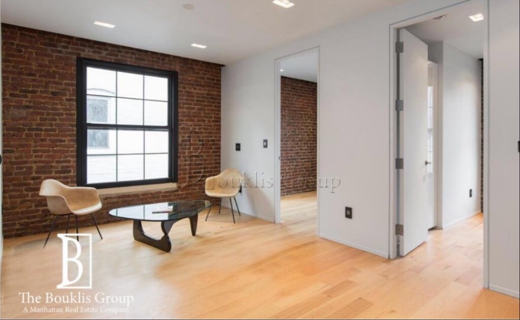 Foto principal - 3056 35th St