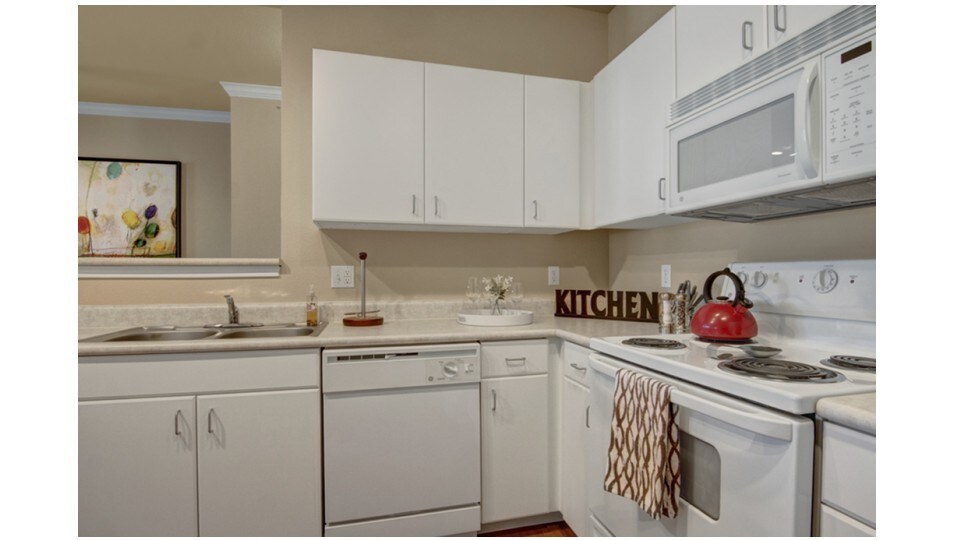 Stoneleigh at the Reserve Rentals Plymouth, MN