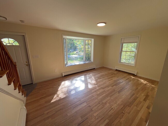 Foto del edificio - 3 Bedroom, 2 bath home newly renovated wit...