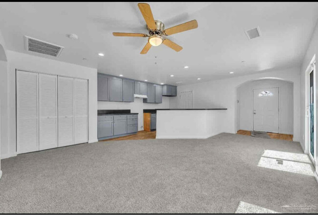 Building Photo - 21605 Golden Star Blvd