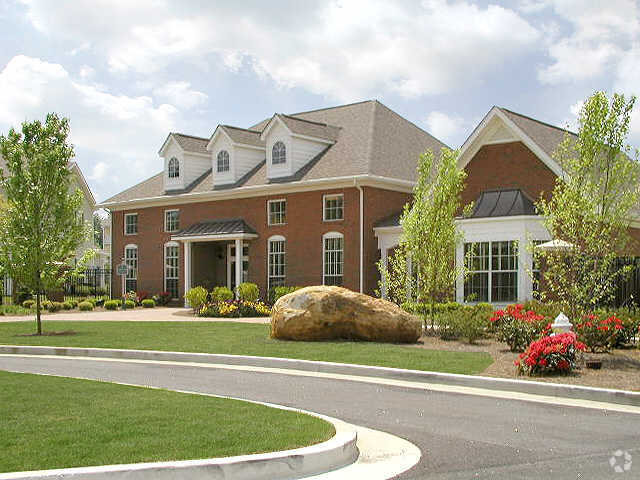 Interior Photo - The Village at Almand Creek