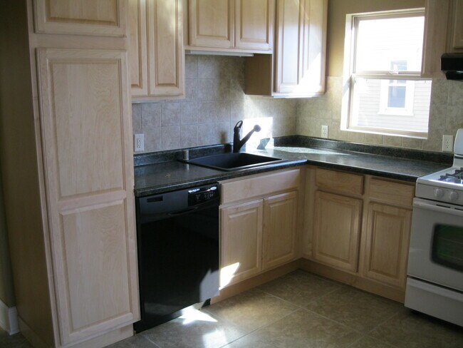 Foto del edificio - 2159 N 63rd St