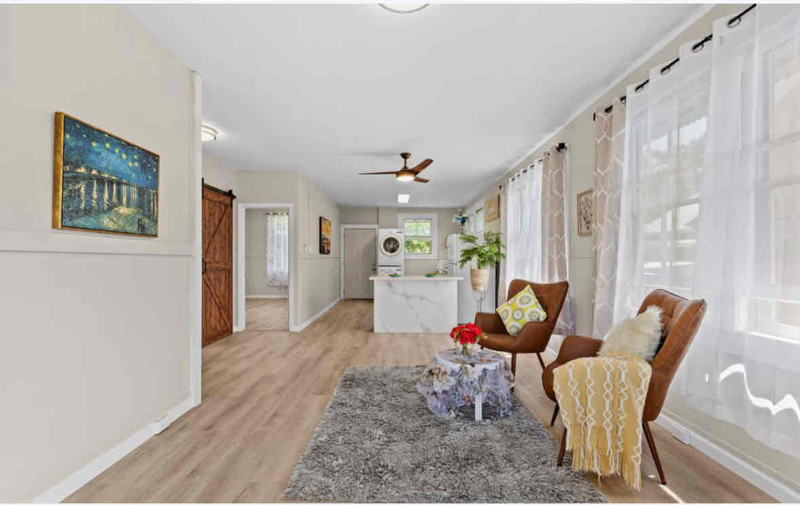 Primary Photo - 356 Lehua St