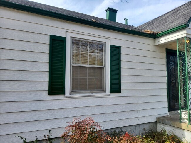 Foto del edificio - 807 Maria St