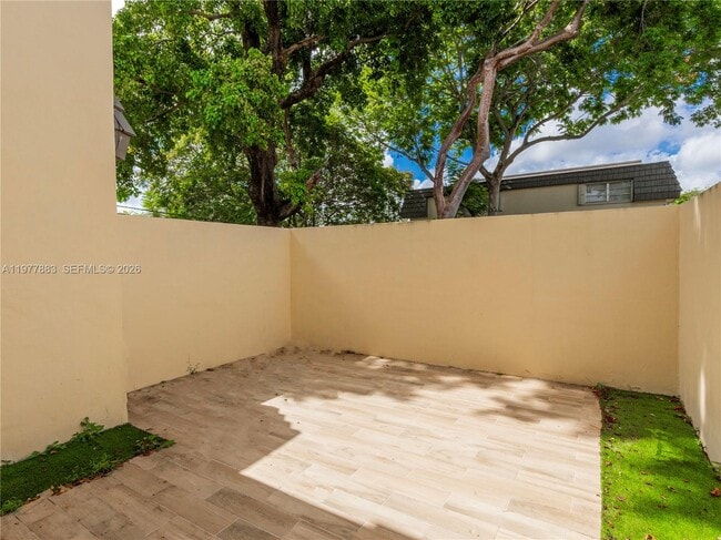 Building Photo - 8329 SW 137th Ave