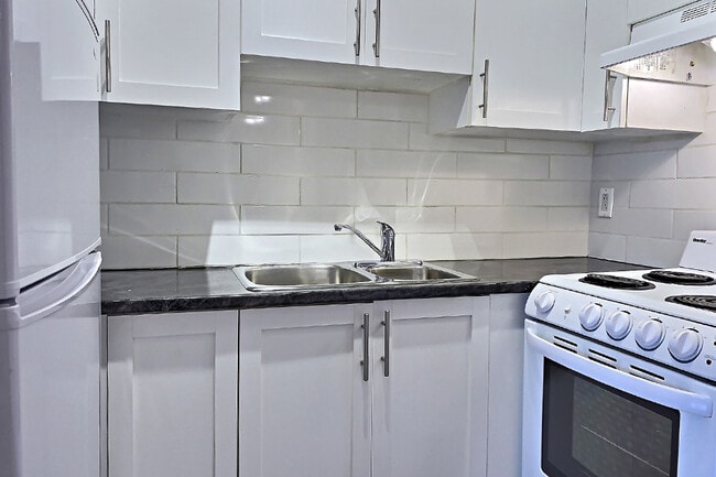 Building Photo - Place Northcrest