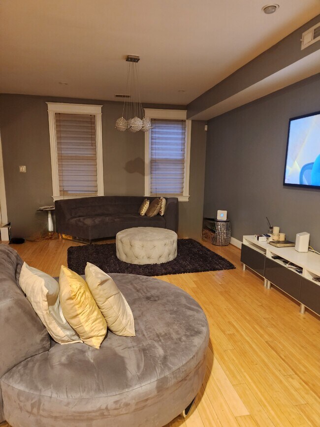 Foto del edificio - 4911 9th St NW