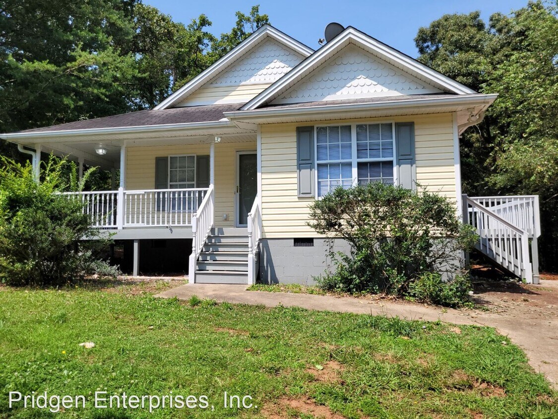 Primary Photo - 3 br, 2 bath House - 179 Lake Club Drive
