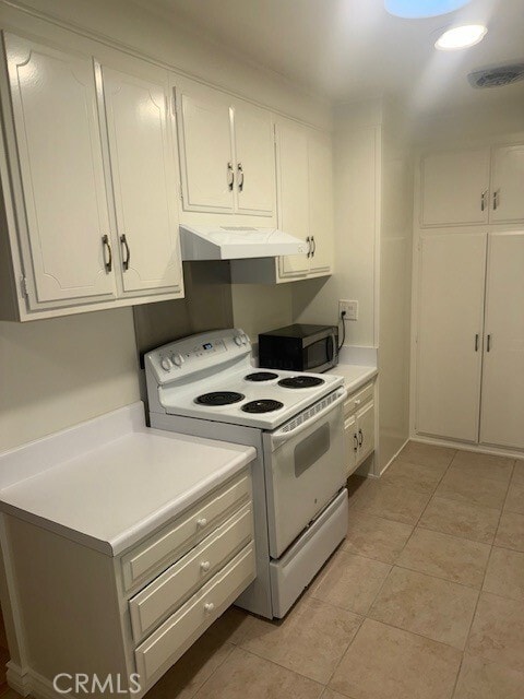 Building Photo - 2210 Via Mariposa E