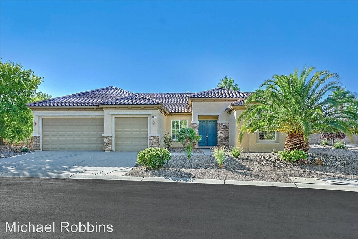 2 br, 3 bath House 2049 Powder Springs St House Rental in Henderson