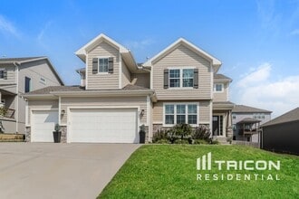 Building Photo - 8690 NW 74th St