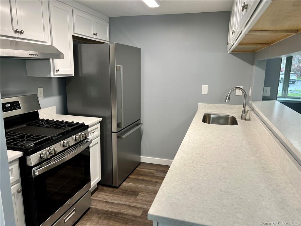 61 Little Oak Ln Unit 61, Rocky Hill, CT 06067 Condo for Rent in