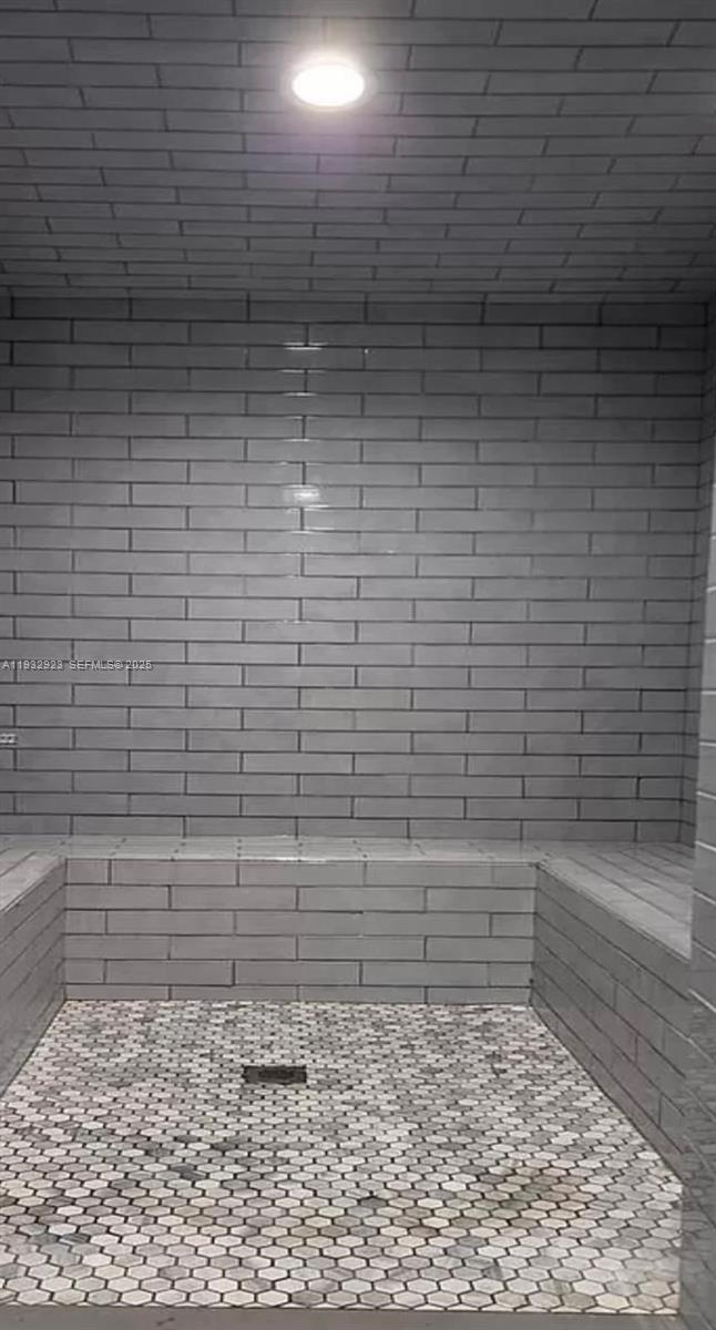 Foto del edificio - 10 SW South River Dr