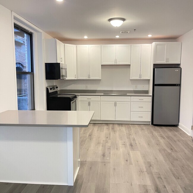 apto 3 - 426 Biden St