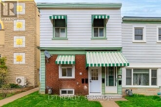 Building Photo - 627 Crawford St